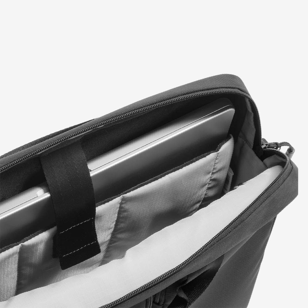Navigator A33 Laptop Shoulder Bag 16in
