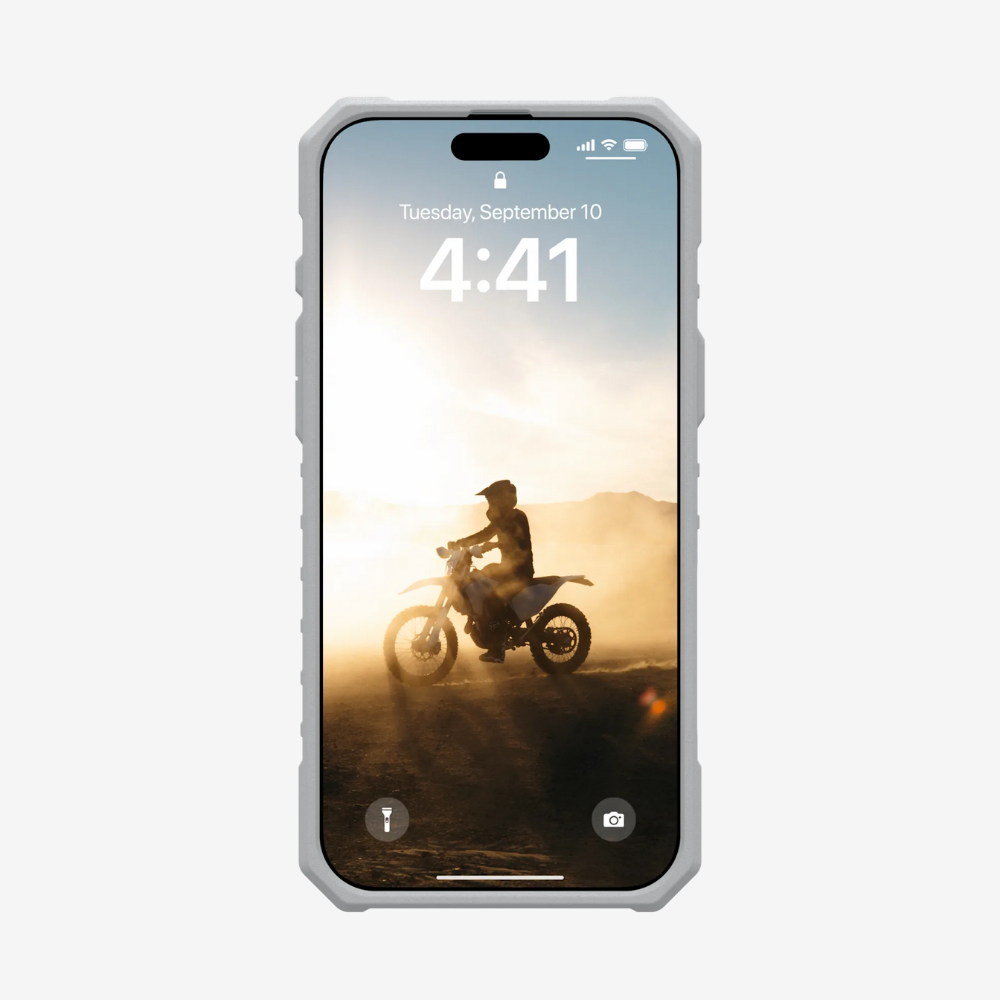 Pathfinder Clear MagSafe Case for Apple iPhone 16 Series