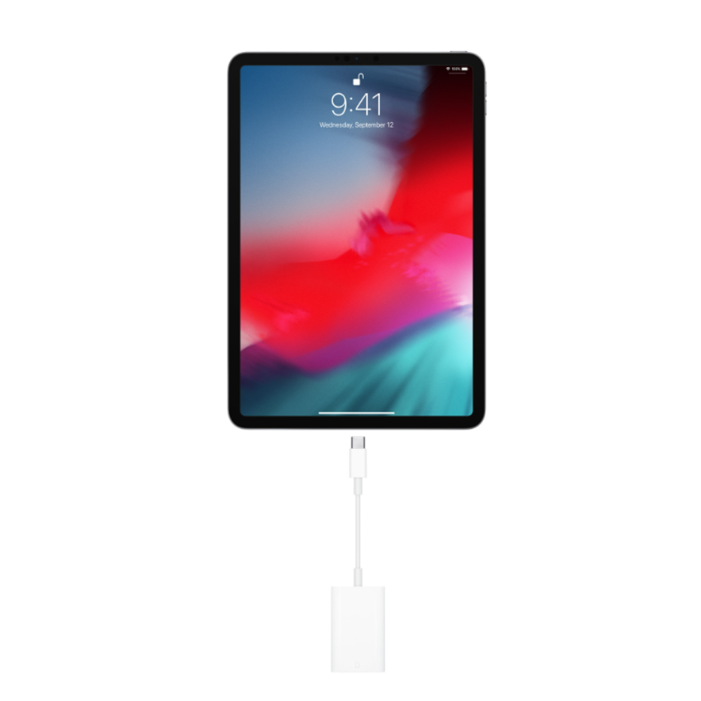 USB-C to SD Card Reader