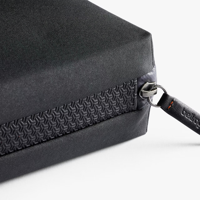 Tech Kit Carryology Essential Edition