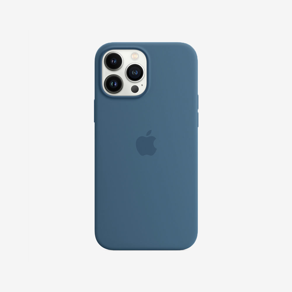 Silicone Case with MagSafe for iPhone 13 Series