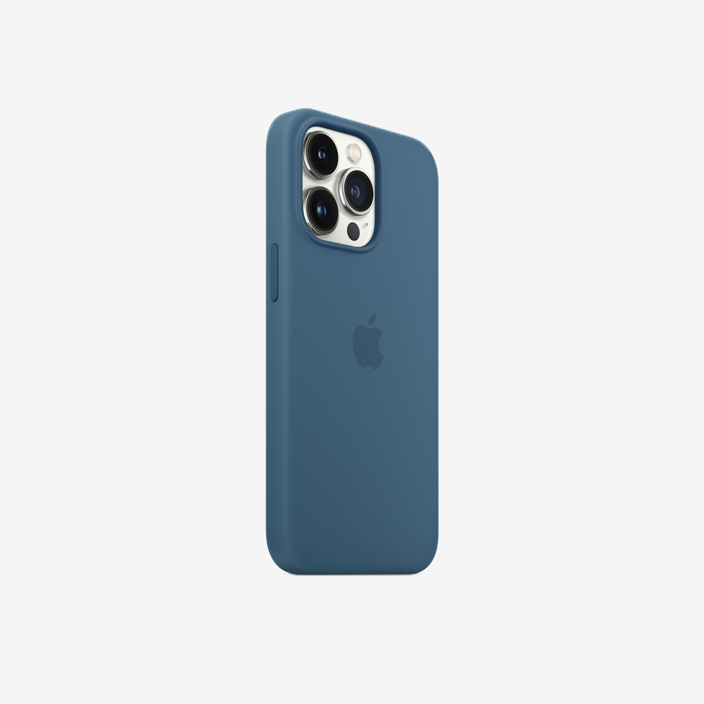 Silicone Case with MagSafe for iPhone 13 Series